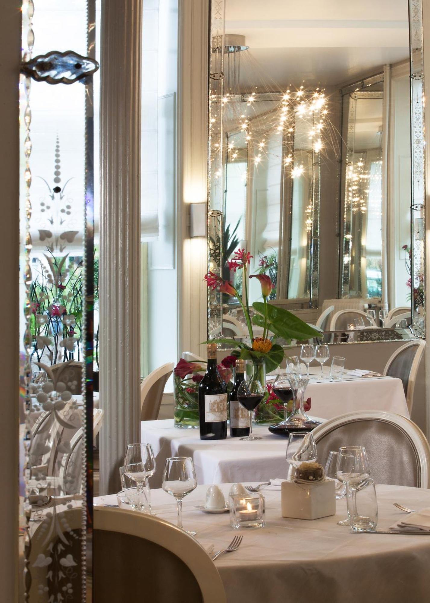 Hotel Restaurant Les Capucins Belfort Kültér fotó